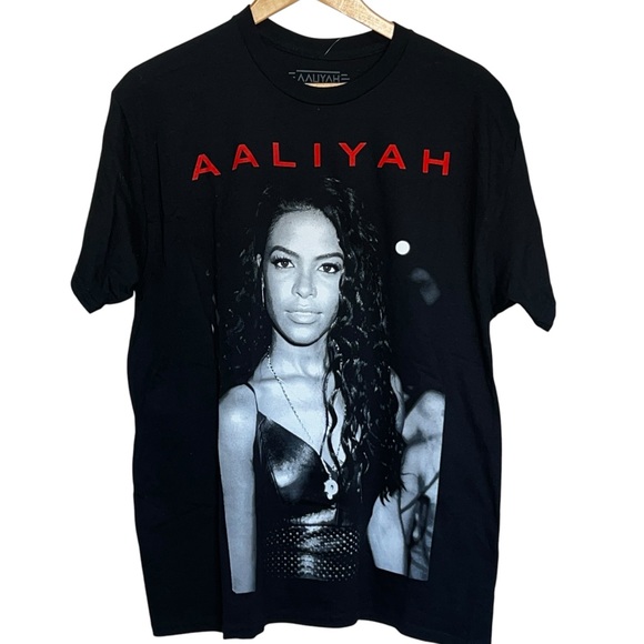 Rue21 Other - Aaliyah T-Shirt Men’s Size Medium NWT